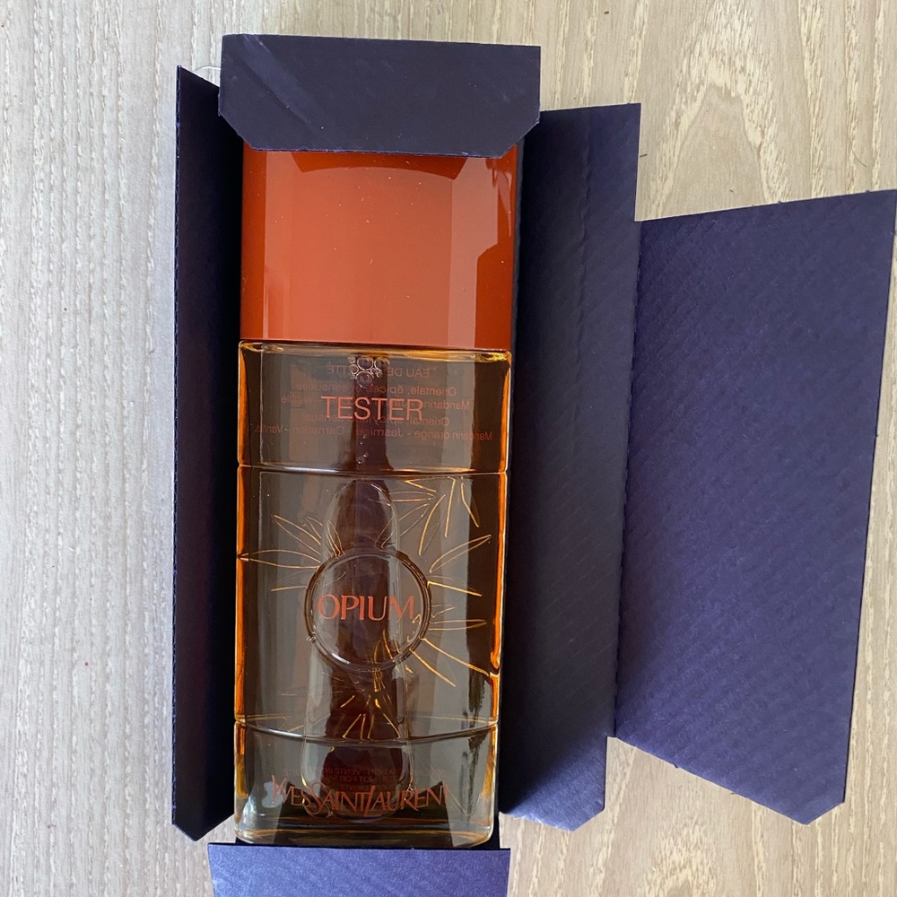 YSL Opium spray